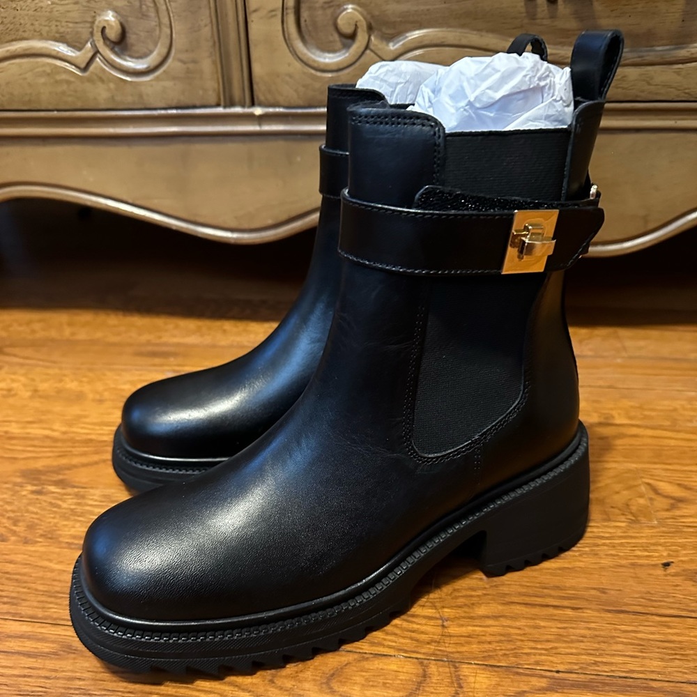 Steve Madden booties